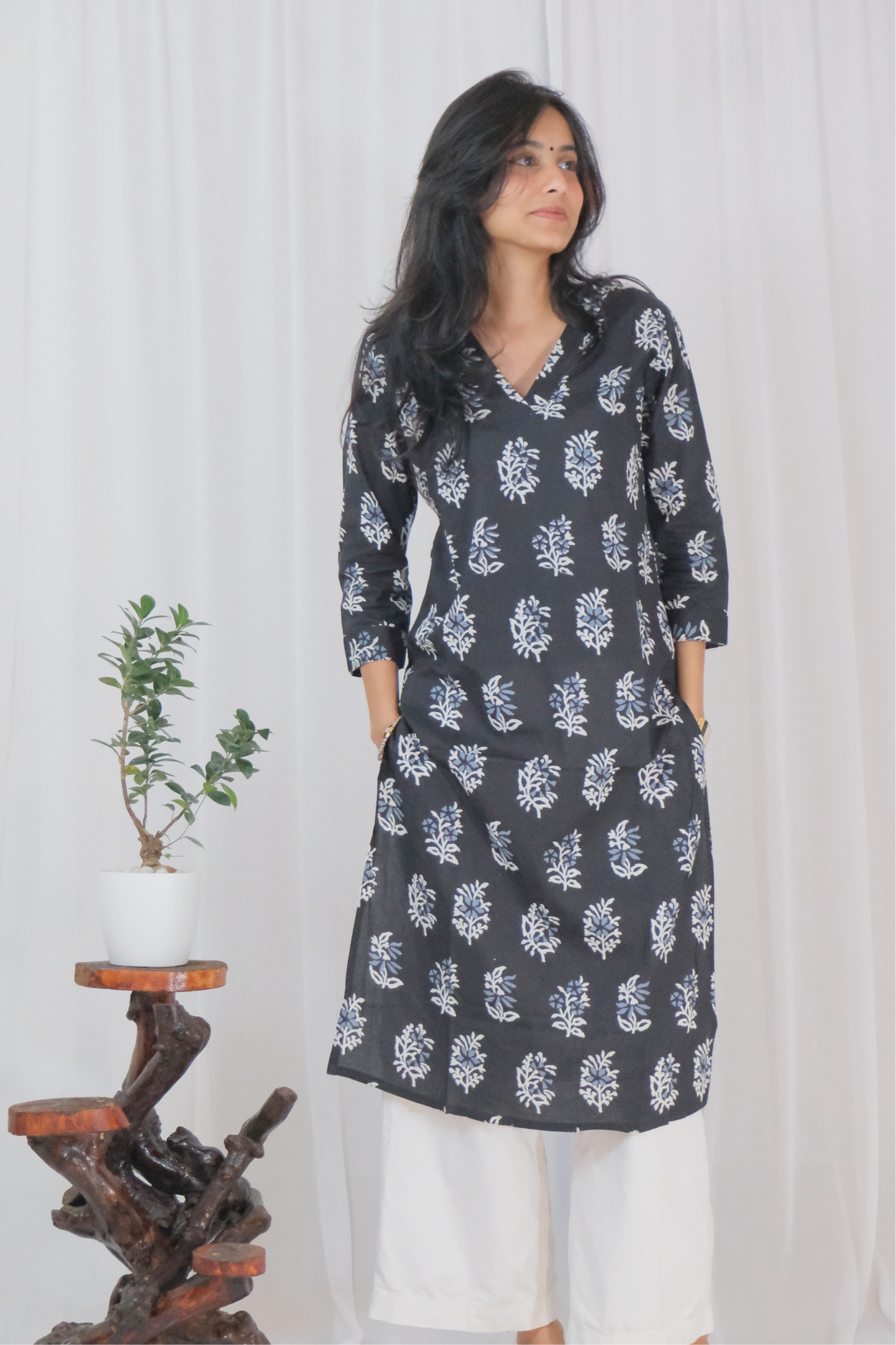 BLACK MOTIF KURTA