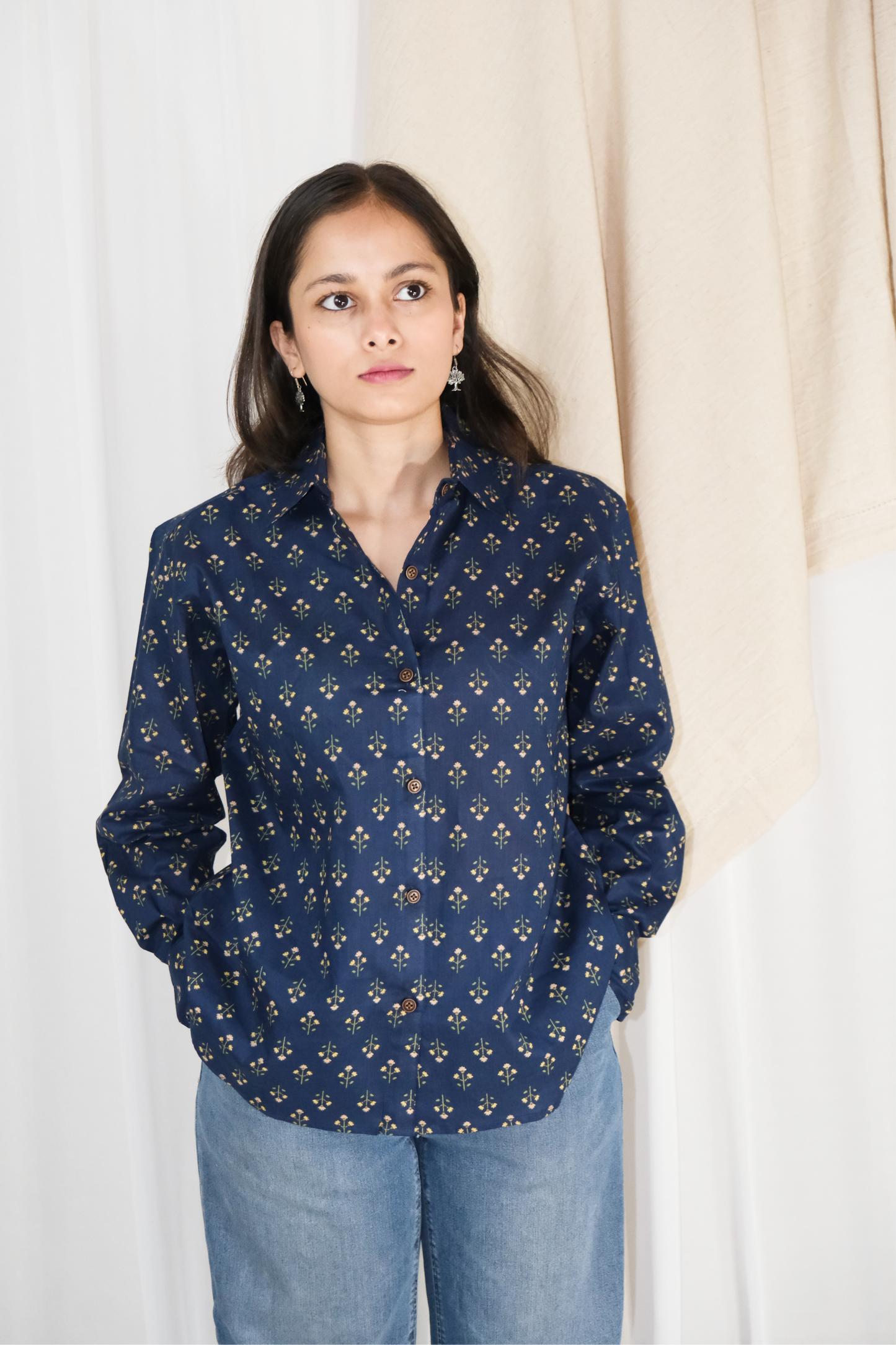 NAVY BLUE FLORET SHIRT